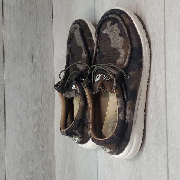 Hey Dude Wally Linen Youth Camo Loafer Slip on shoes sz Y6-L7 - Picture 3 of 11
